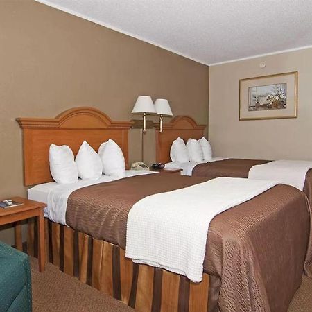 Norwood Inn & Suites Mankato North Mankato Room photo