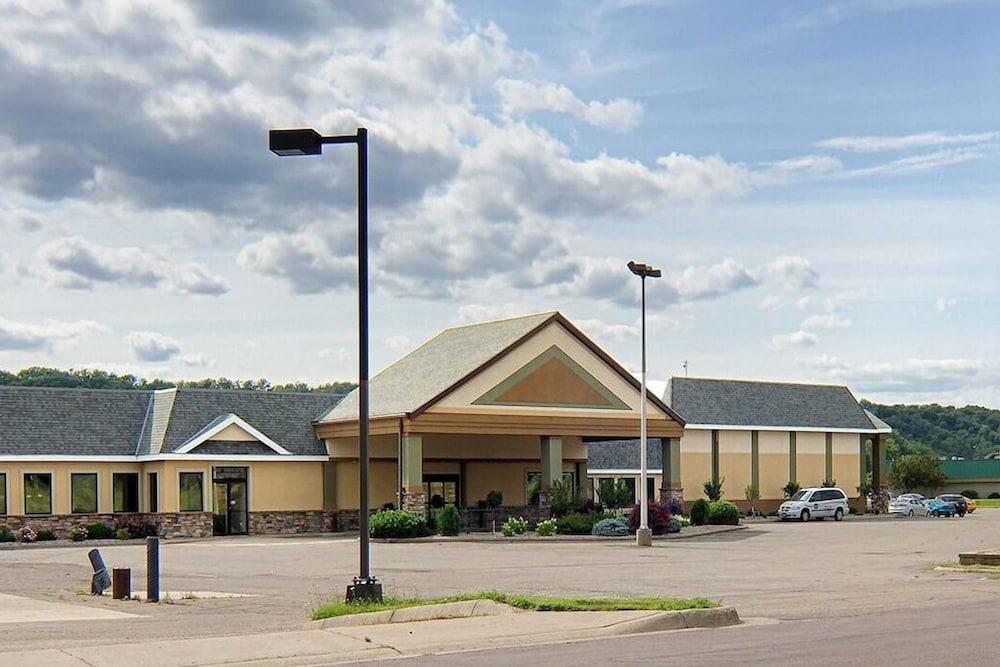 Norwood Inn & Suites Mankato North Mankato Exterior photo