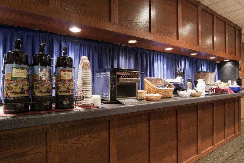 Norwood Inn & Suites Mankato North Mankato Restaurant photo